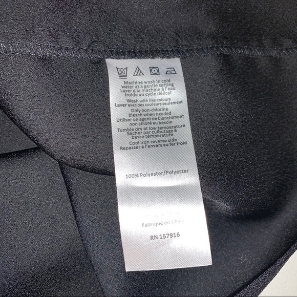 NWT H By Halston | Sleeveless V-Neck Blouse - Picture 4 of 6